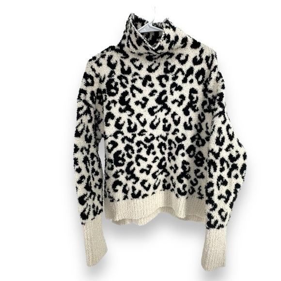 UGG Sweaters - Ugg Sage Mock Neck Snow Leopard Sweater Cream/Black Women's Size Small